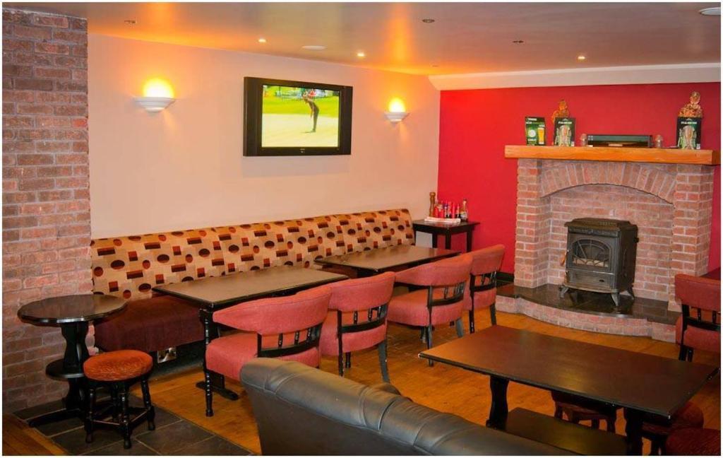 Hopper Inn Bar & Guest Accommodation Ballynaskreena Luaran gambar